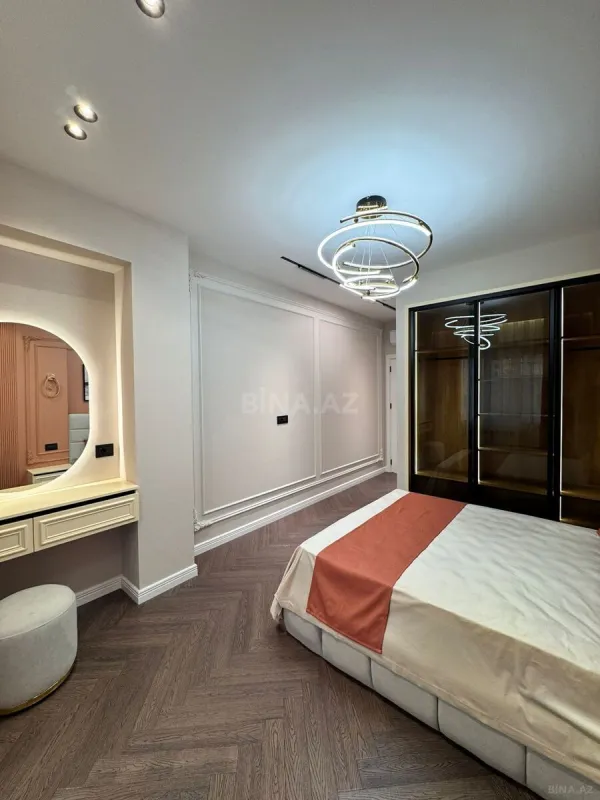 Satılır 3 otaqlı mənzil 93 m²