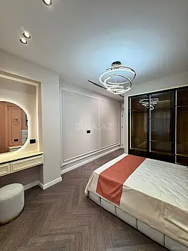 Satılır 3 otaqlı mənzil 93 m²