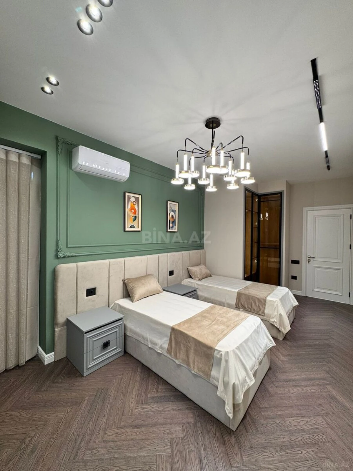 Satılır 3 otaqlı mənzil 93 m²