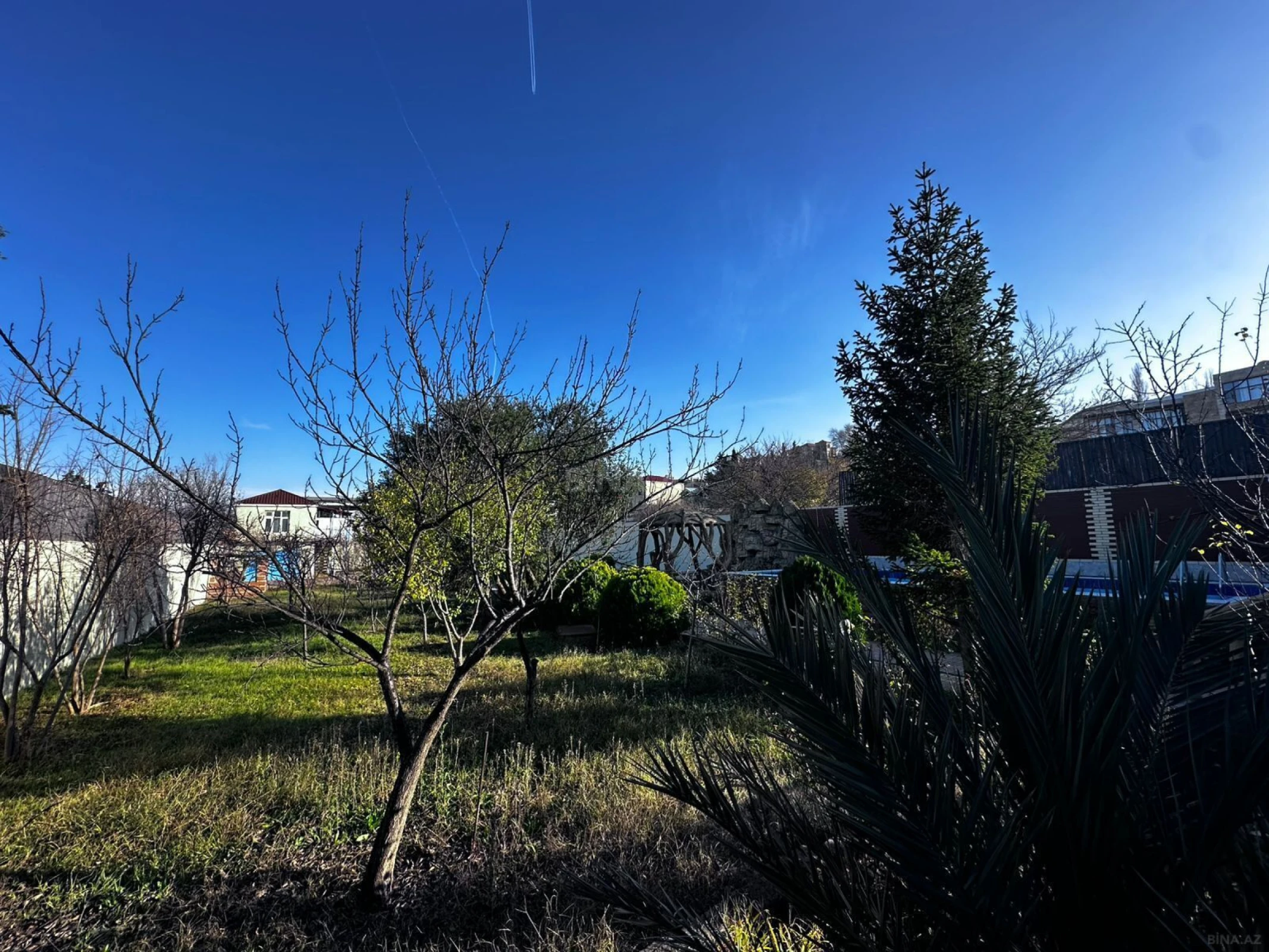 Satılır 4 otaqlı həyət evi 270 m²