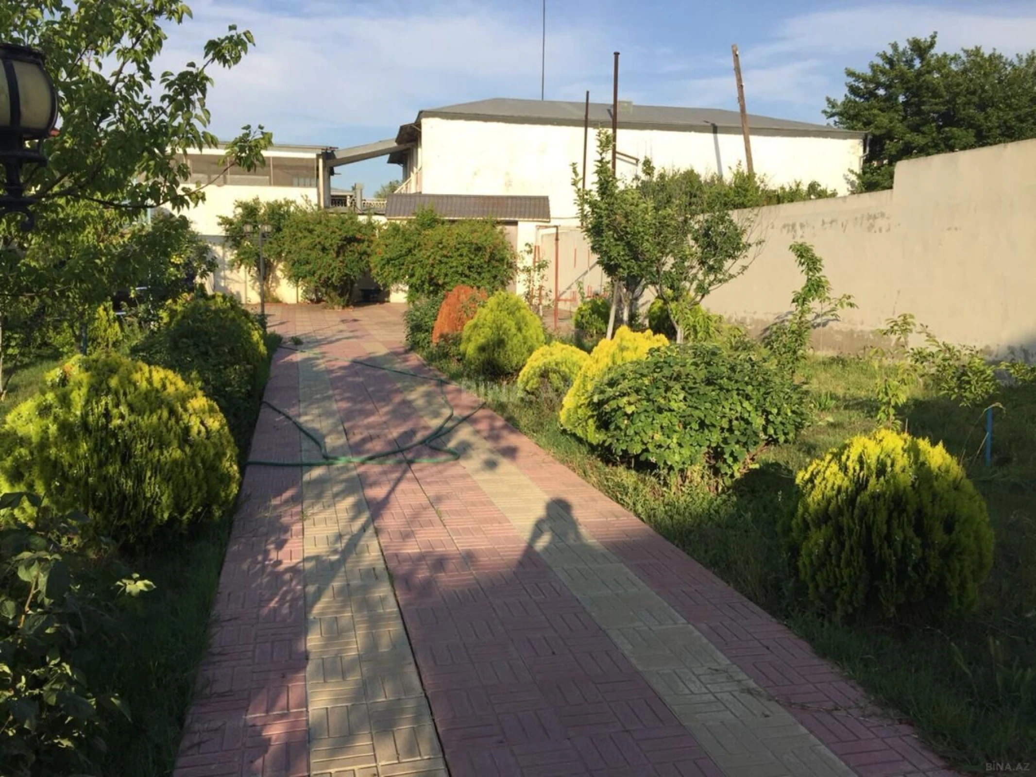 Satılır 4 otaqlı həyət evi 270 m²