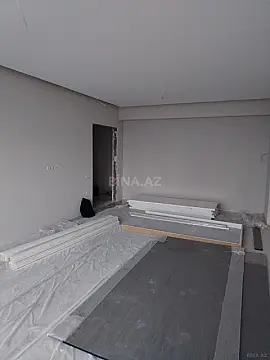 Satılır 4 otaqlı mənzil 130 m²