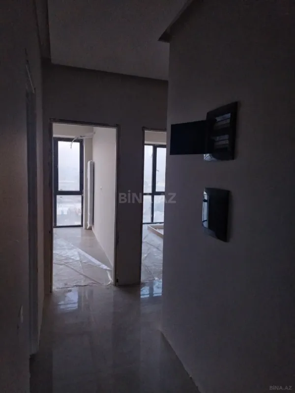 Satılır 4 otaqlı mənzil 130 m²