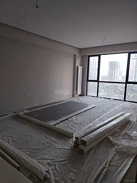 Satılır 4 otaqlı mənzil 130 m²