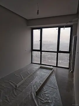 Satılır 4 otaqlı mənzil 130 m²