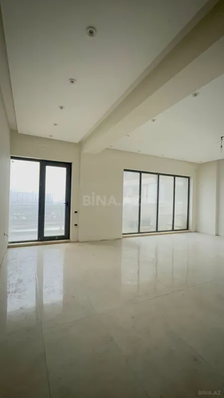 Satılır 3 otaqlı mənzil 157 m²