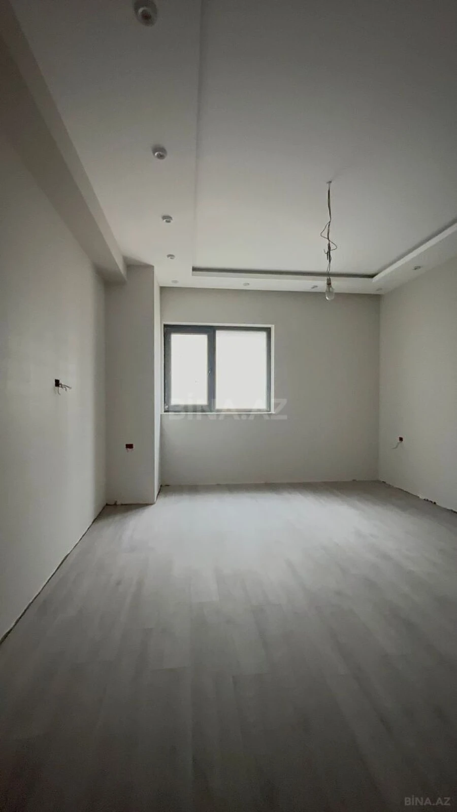 Satılır 3 otaqlı mənzil 157 m²