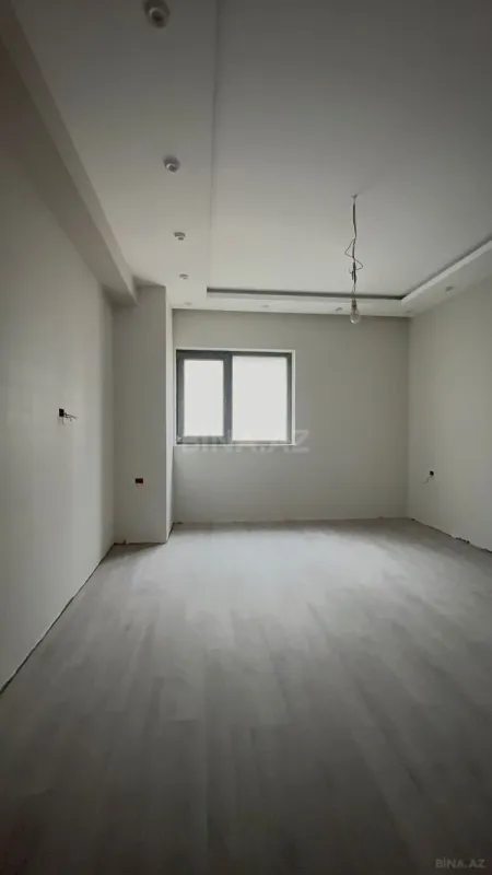 Satılır 3 otaqlı mənzil 157 m²