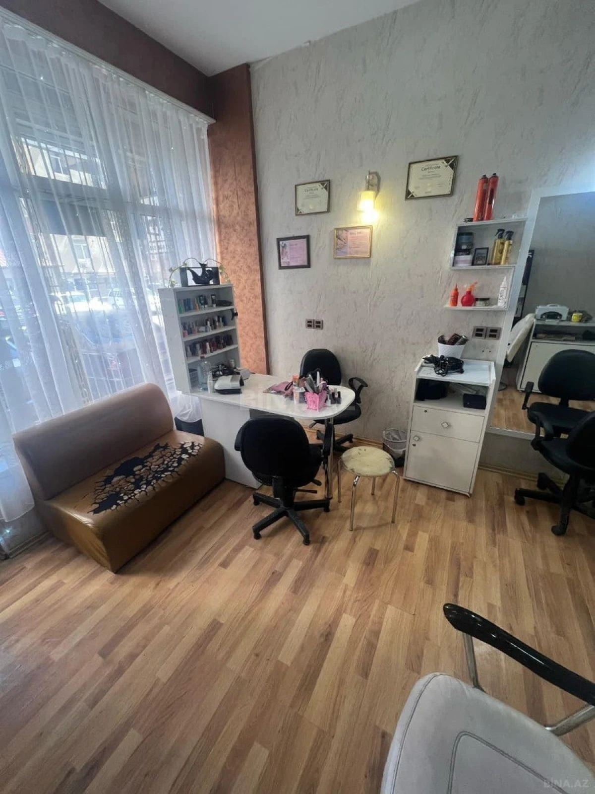 Satılır obyekt 50 m²