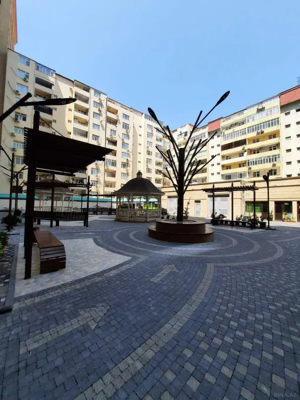 Satılır 3 otaqlı mənzil 108 m²