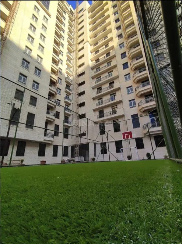 Satılır 3 otaqlı mənzil 108 m²