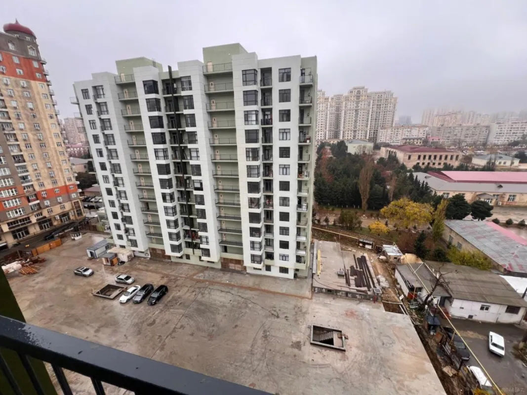 Satılır 3 otaqlı mənzil 147.5 m²