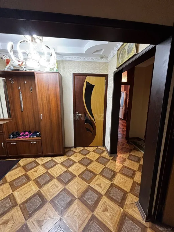 Satılır 4 otaqlı mənzil 85 m²