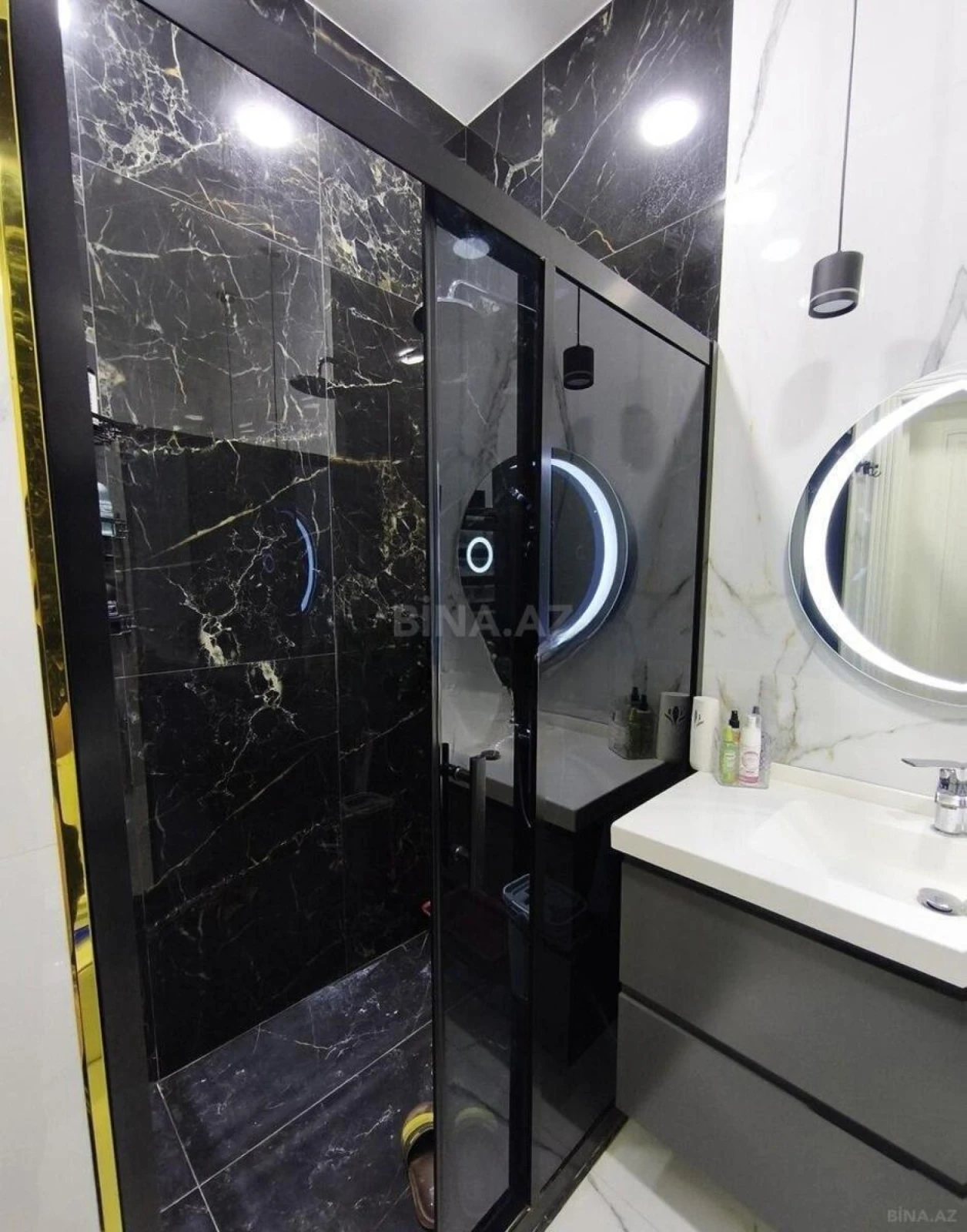 Satılır 3 otaqlı mənzil 98 m²