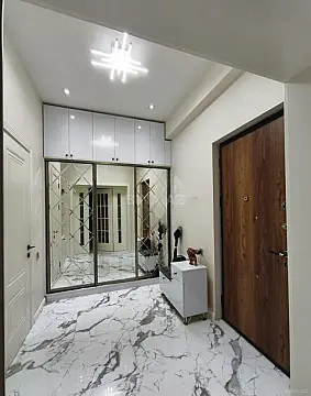 Satılır 3 otaqlı mənzil 98 m²