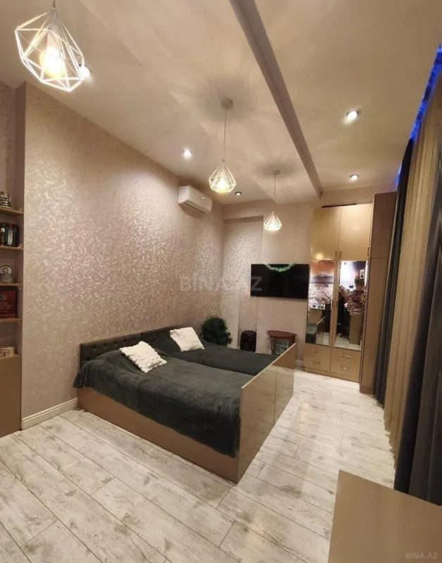 Satılır 3 otaqlı mənzil 98 m²