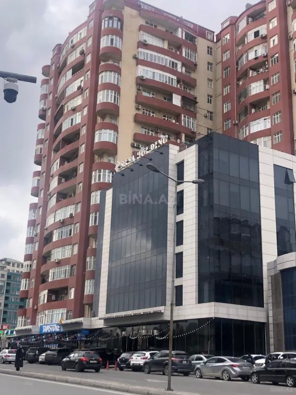 Satılır 2 otaqlı mənzil 79 m²