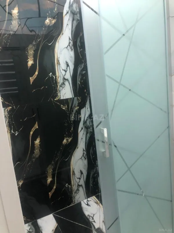 Satılır 2 otaqlı mənzil 79 m²