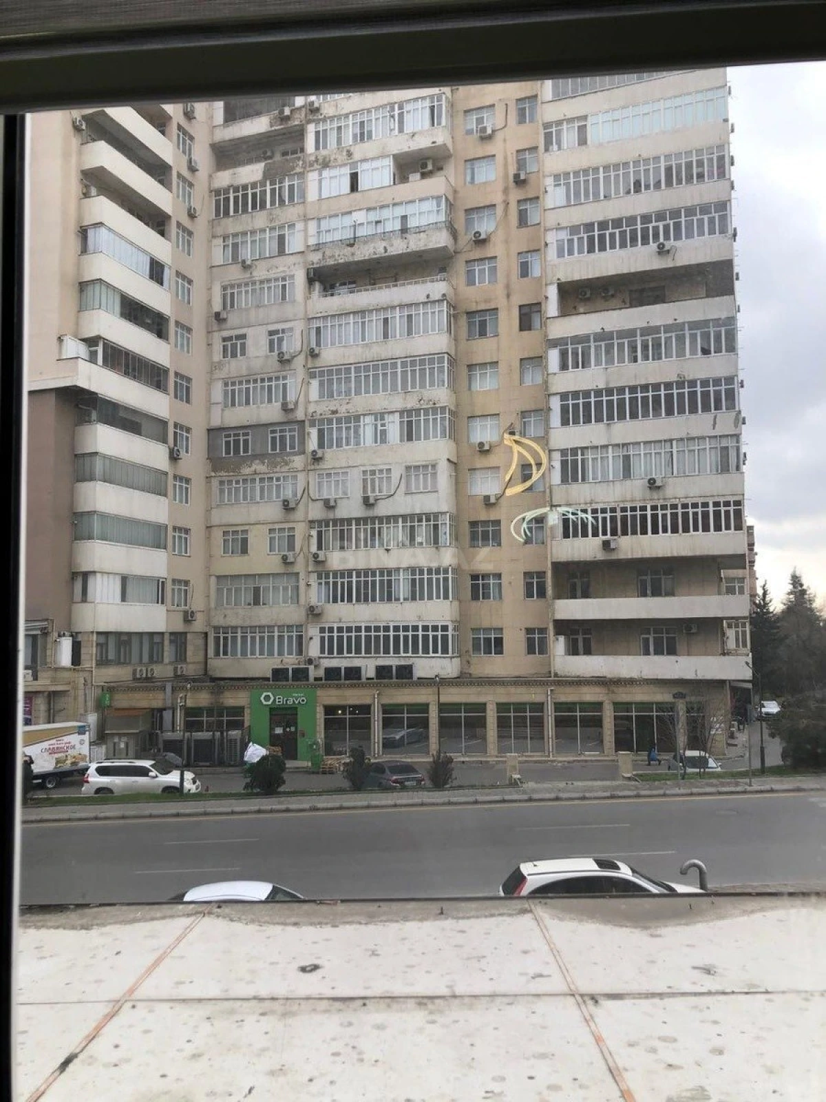 Satılır 2 otaqlı mənzil 79 m²