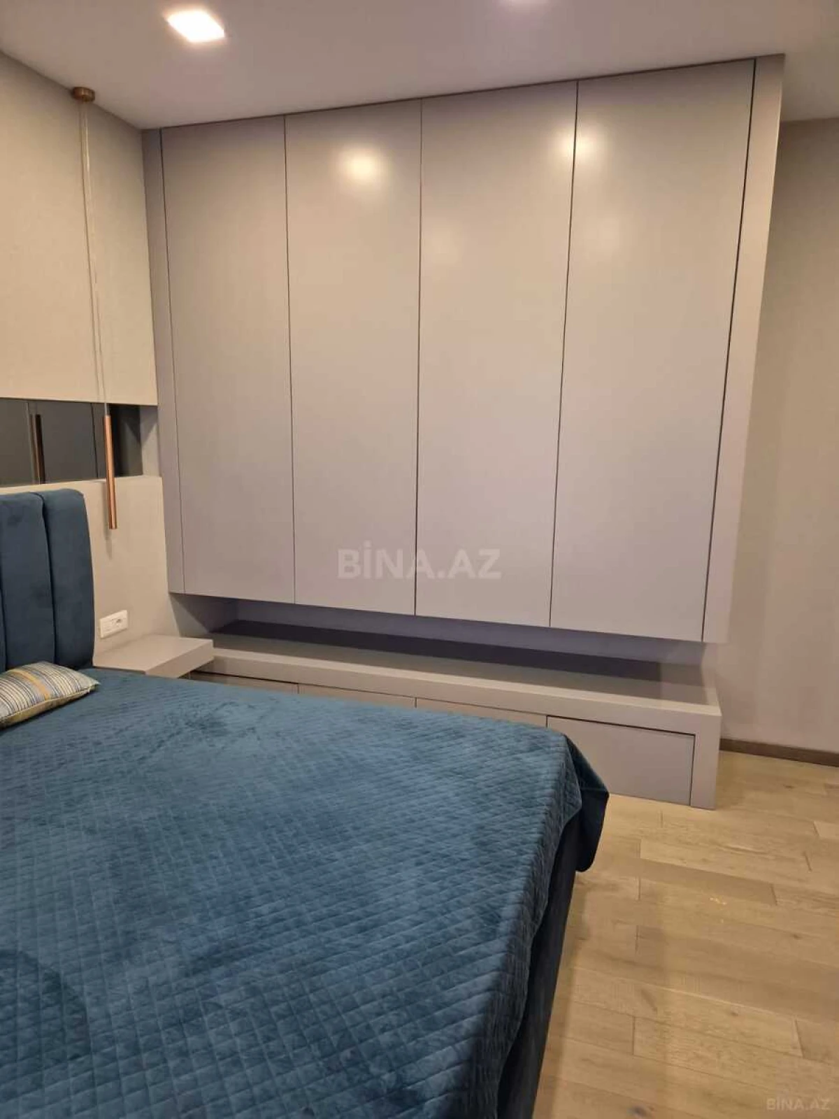 Kirayə verilir 3 otaqlı mənzil 120 m²
