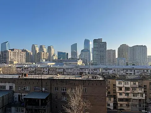 Satılır 3 otaqlı mənzil 108 m²