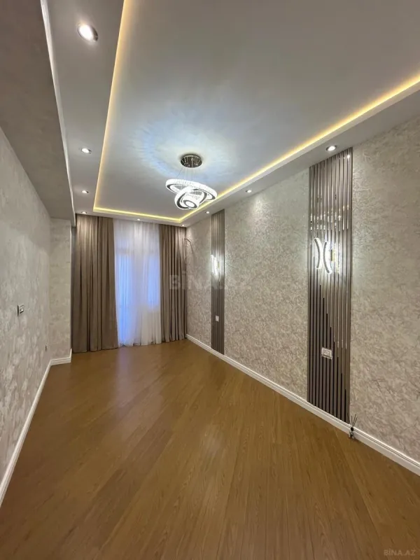 Satılır 3 otaqlı mənzil 108 m²