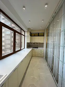 Satılır 3 otaqlı mənzil 108 m²