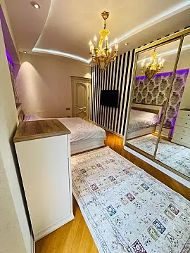 Satılır 3 otaqlı mənzil 135 m²