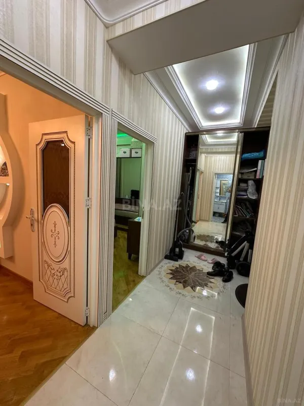 Satılır 2 otaqlı mənzil 60 m²