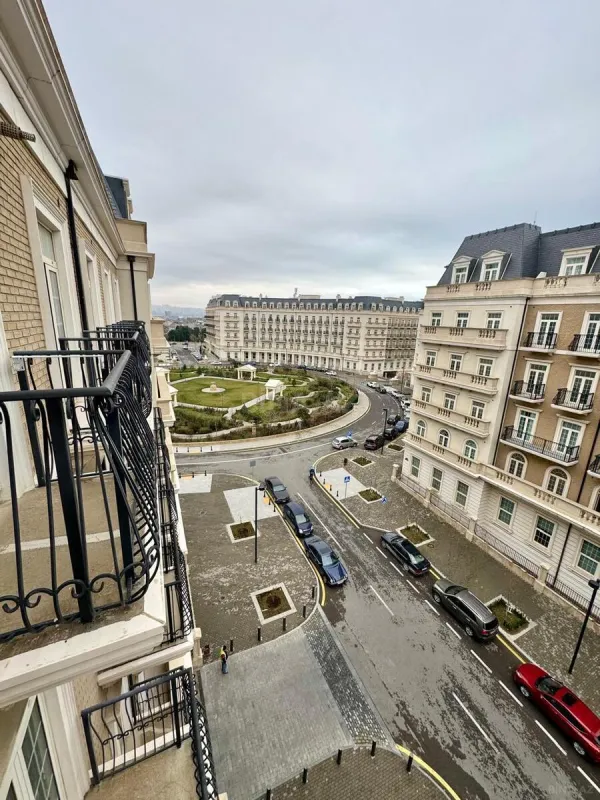 Kirayə verilir 2 otaqlı mənzil 60 m²