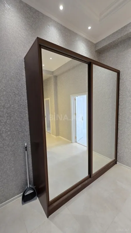 Satılır 2 otaqlı mənzil 70 m²