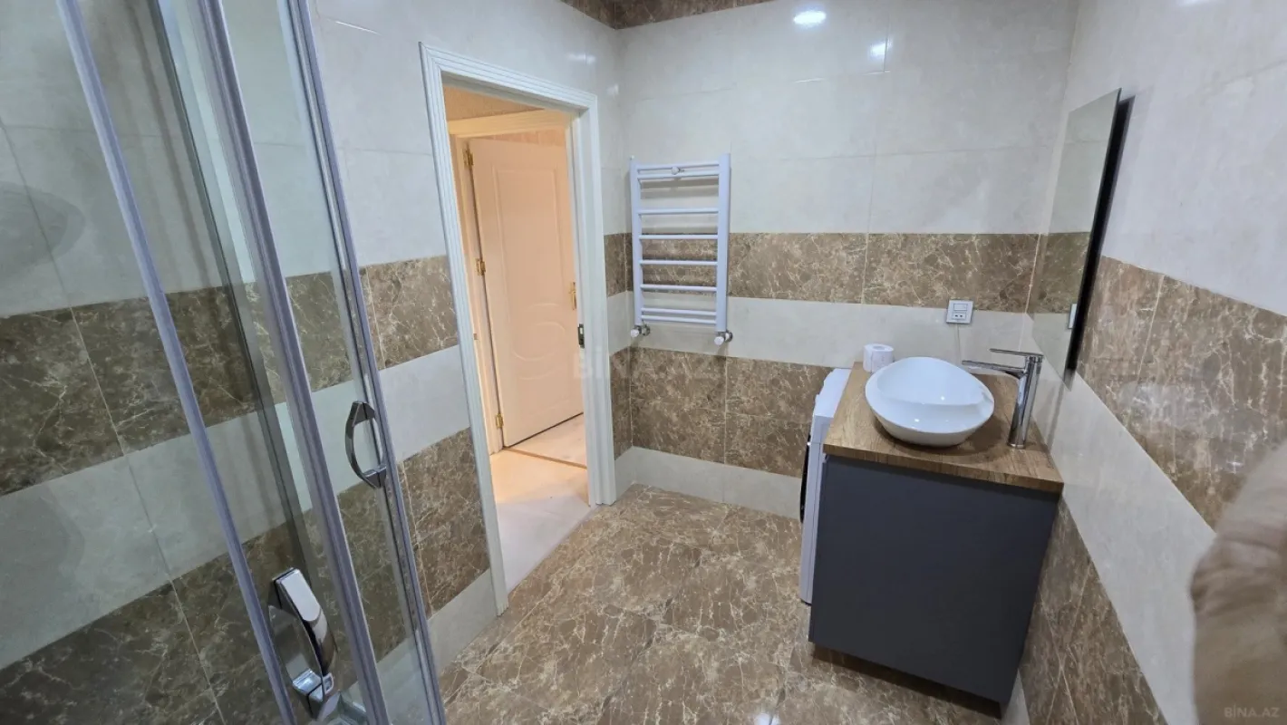 Satılır 2 otaqlı mənzil 70 m²