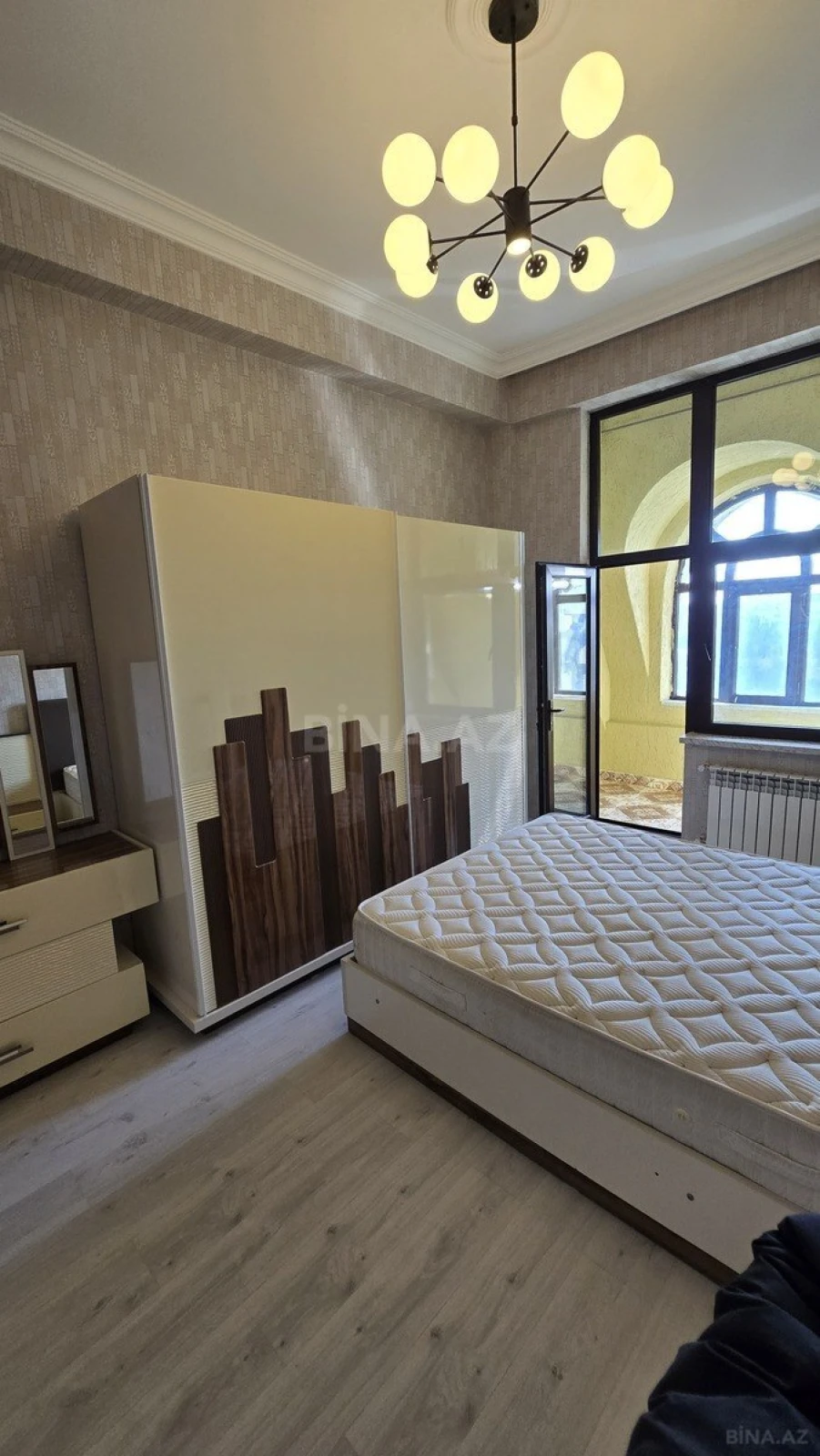 Satılır 2 otaqlı mənzil 70 m²