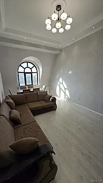 Satılır 2 otaqlı mənzil 70 m²