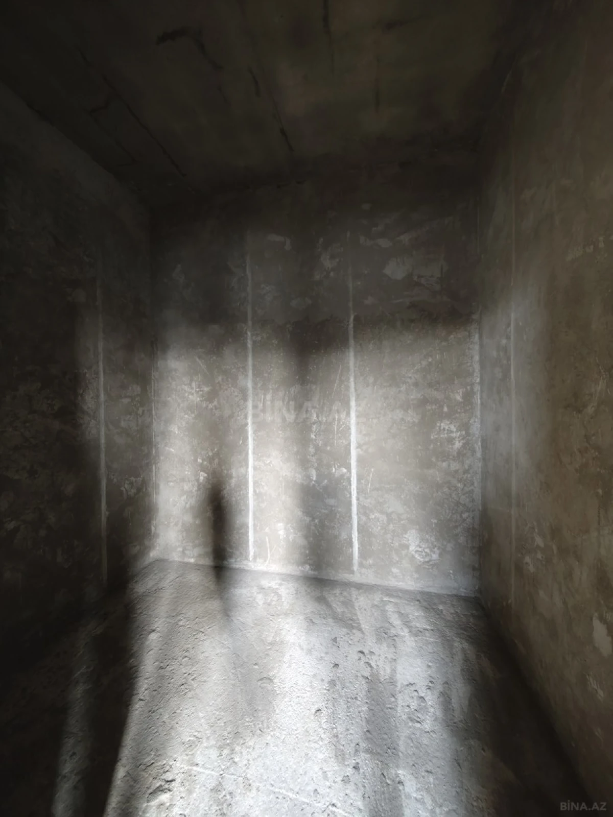 Satılır 5 otaqlı həyət evi 300 m²