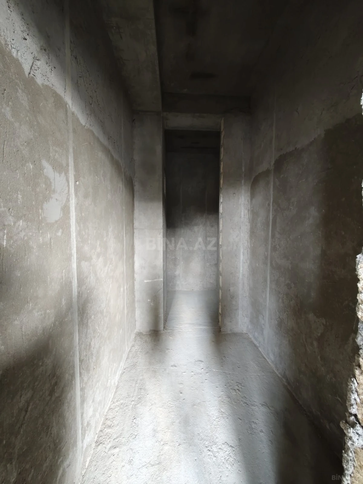 Satılır 5 otaqlı həyət evi 300 m²