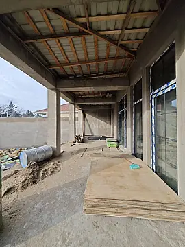 Satılır 5 otaqlı həyət evi 300 m²