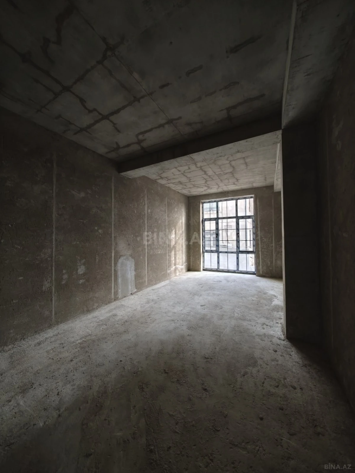 Satılır 5 otaqlı həyət evi 300 m²