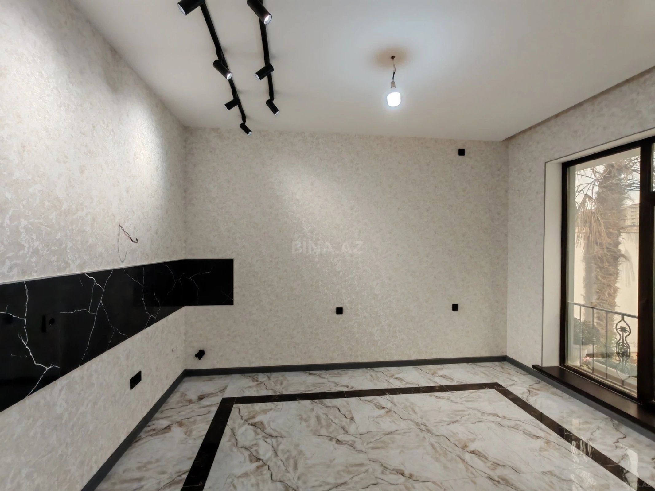 Satılır 4 otaqlı həyət evi 135 m²