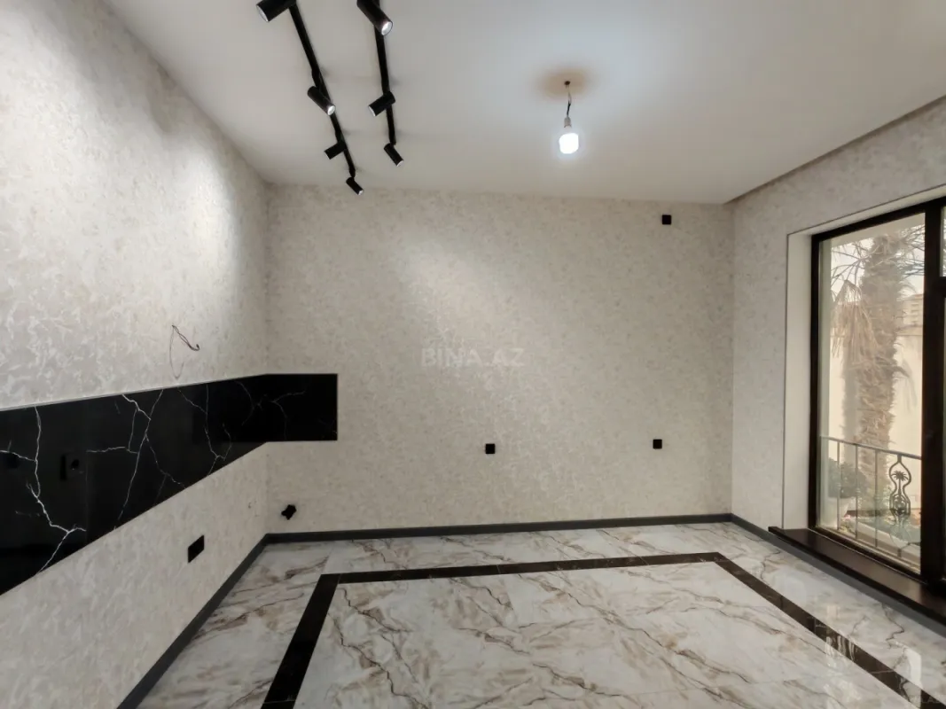 Satılır 4 otaqlı həyət evi 135 m²