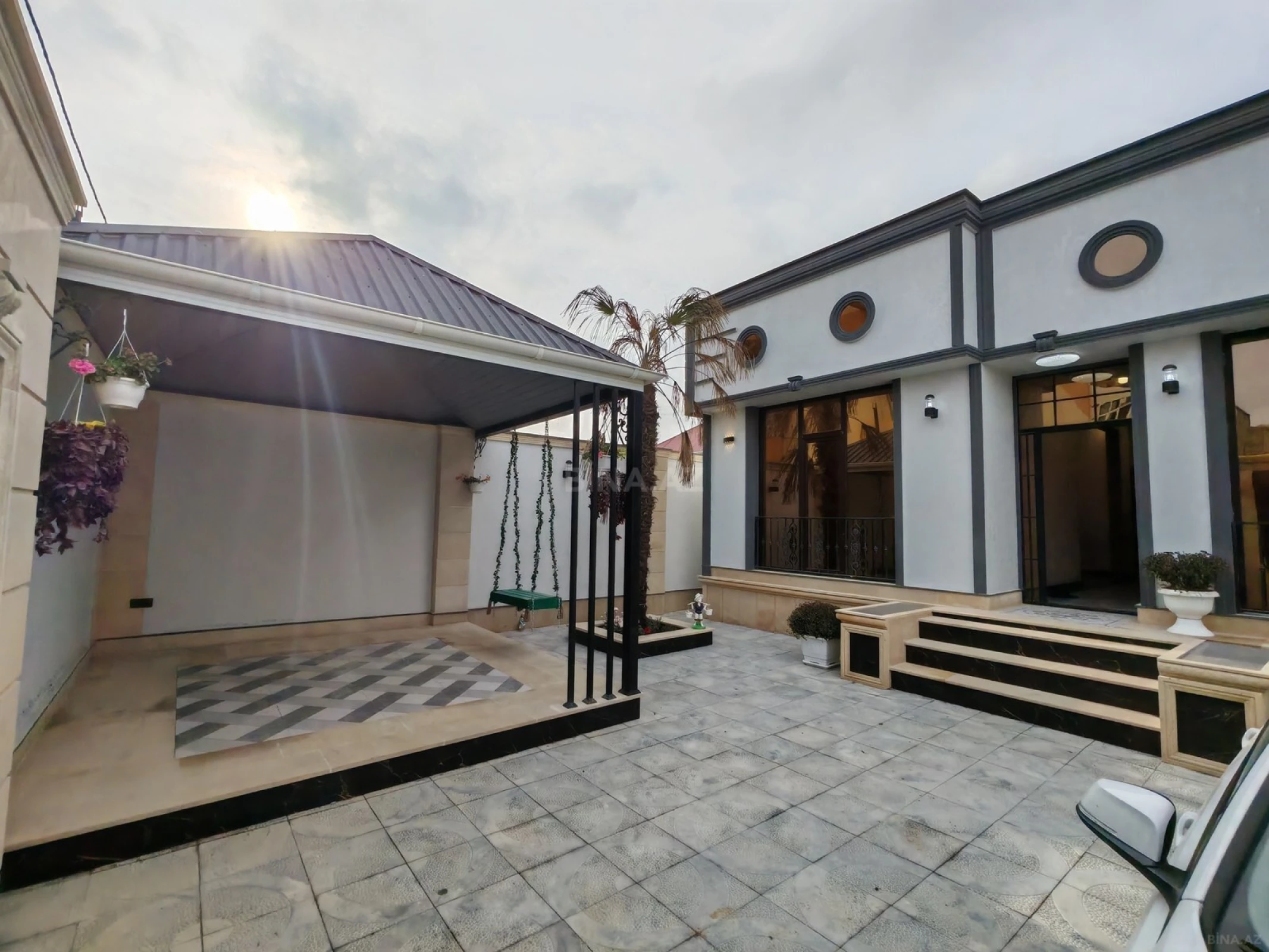 Satılır 4 otaqlı həyət evi 135 m²