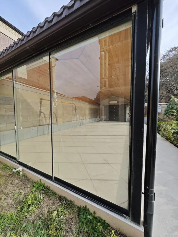 Satılır 8 otaqlı həyət evi 440 m²
