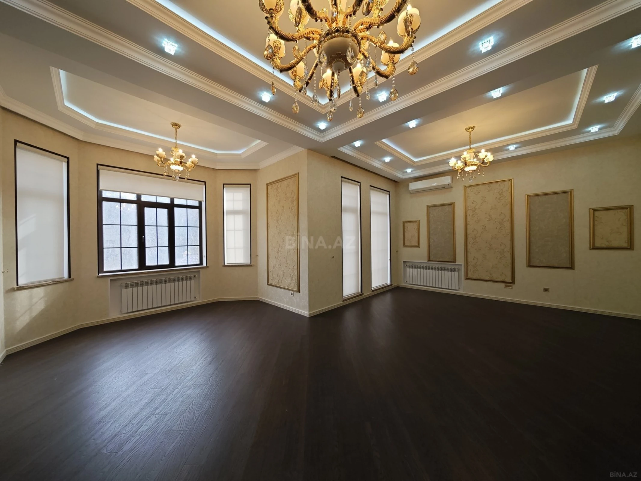 Satılır 8 otaqlı həyət evi 440 m²