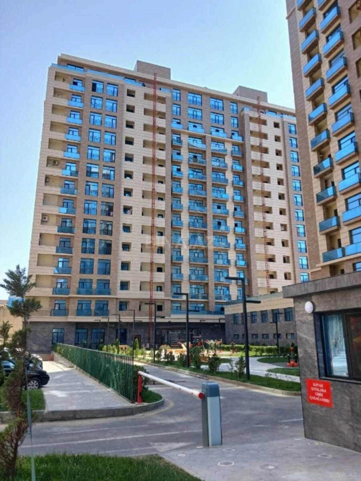 Satılır 3 otaqlı mənzil 120 m²