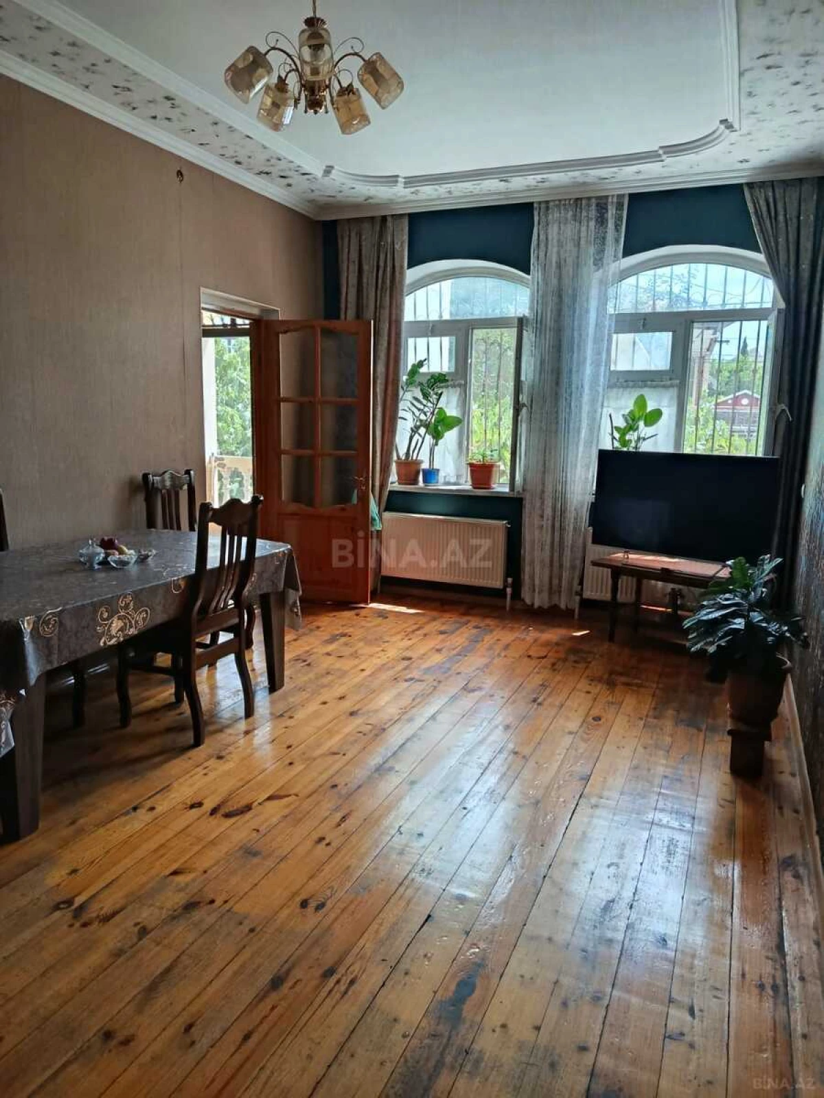 Satılır 4 otaqlı həyət evi 180 m²