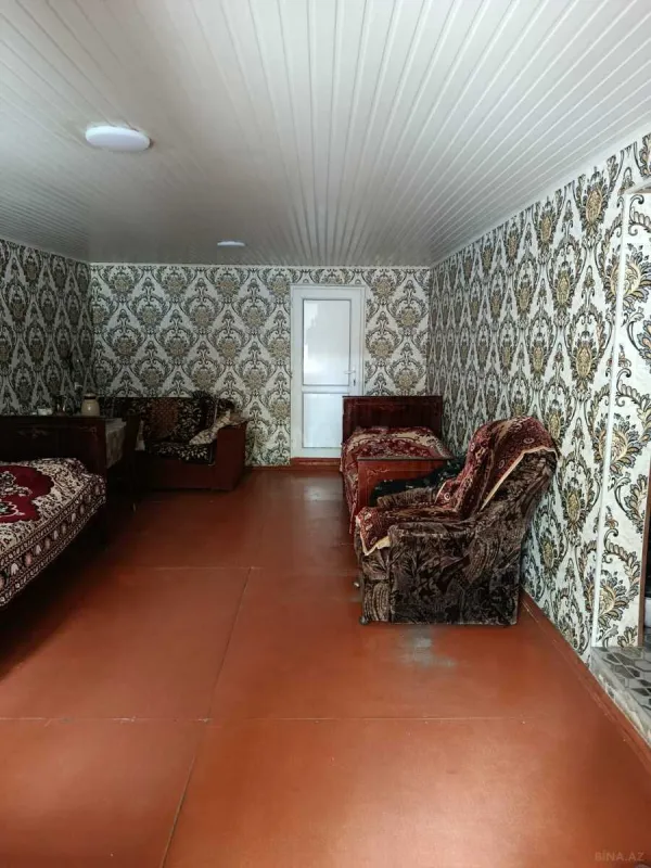 Satılır 4 otaqlı həyət evi 180 m²