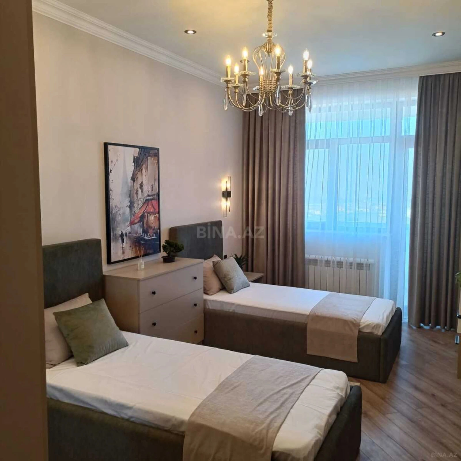 Satılır 3 otaqlı mənzil 110 m²