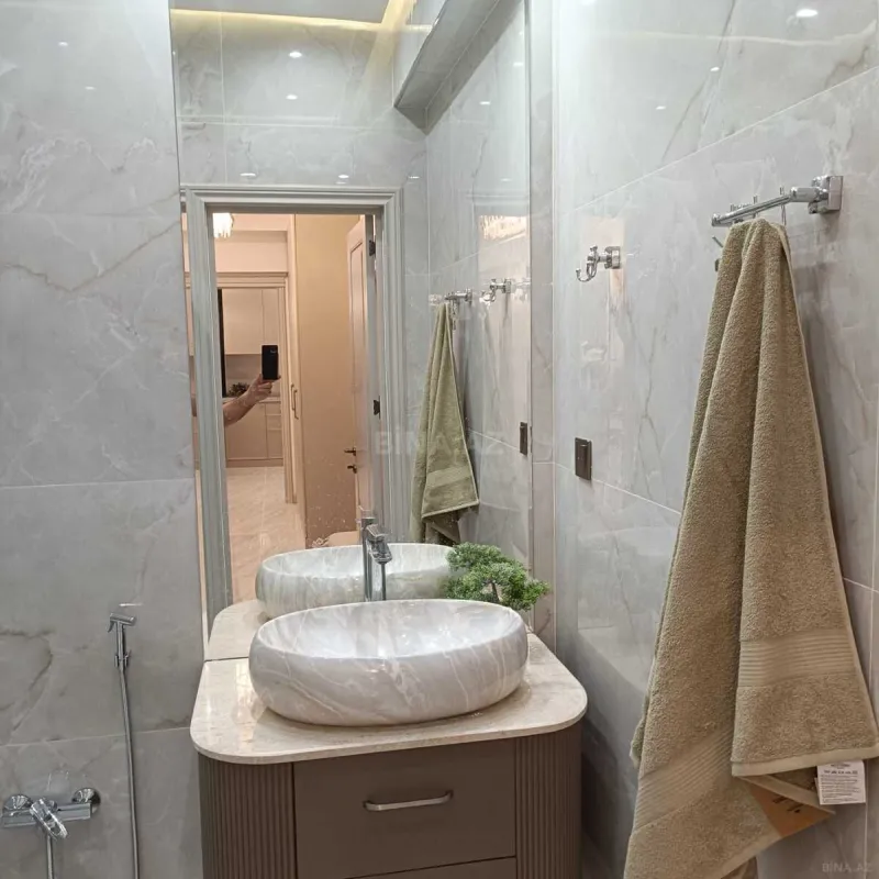 Satılır 3 otaqlı mənzil 110 m²