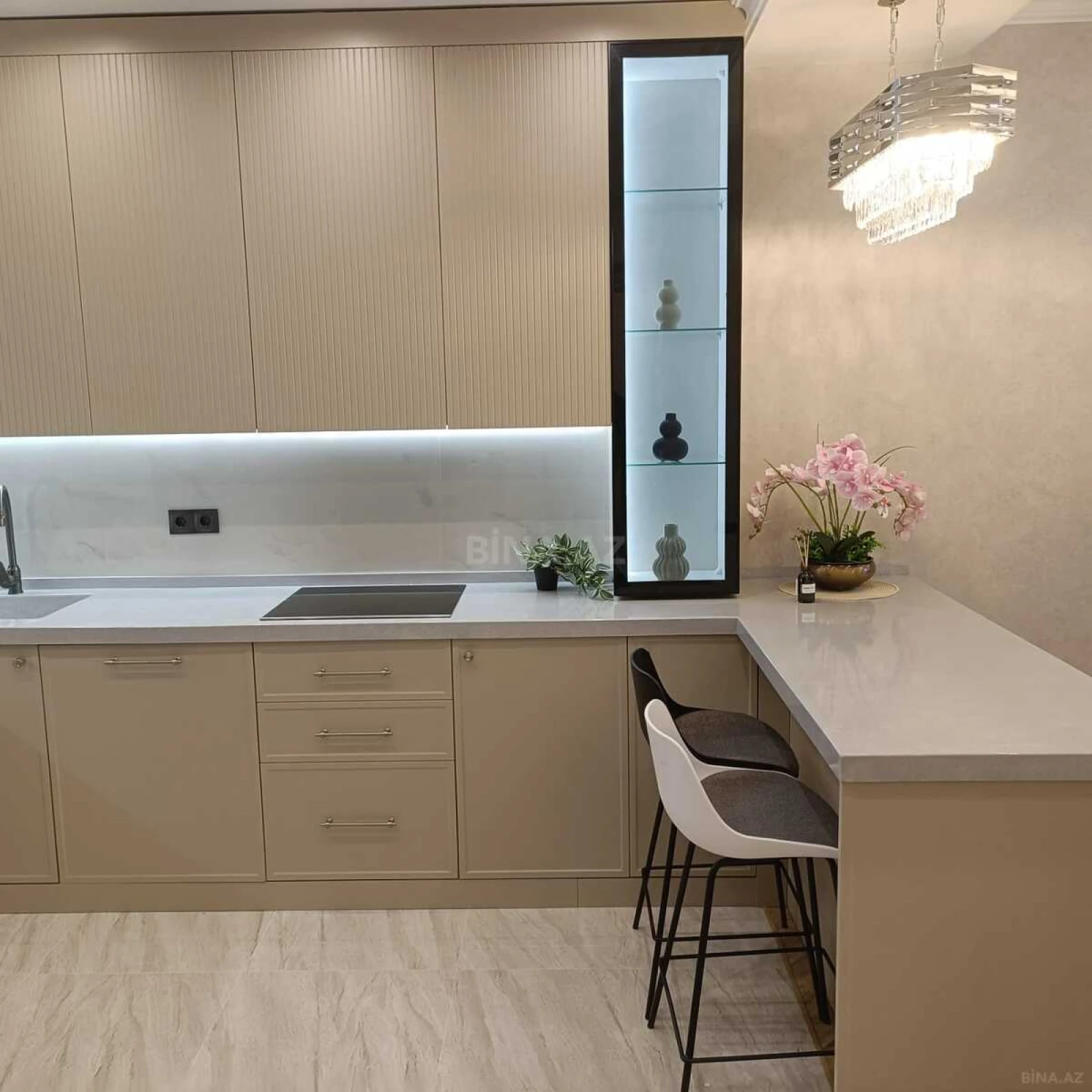 Satılır 3 otaqlı mənzil 110 m²