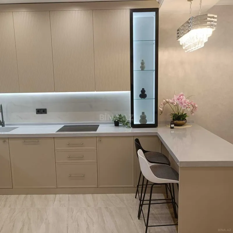 Satılır 3 otaqlı mənzil 110 m²